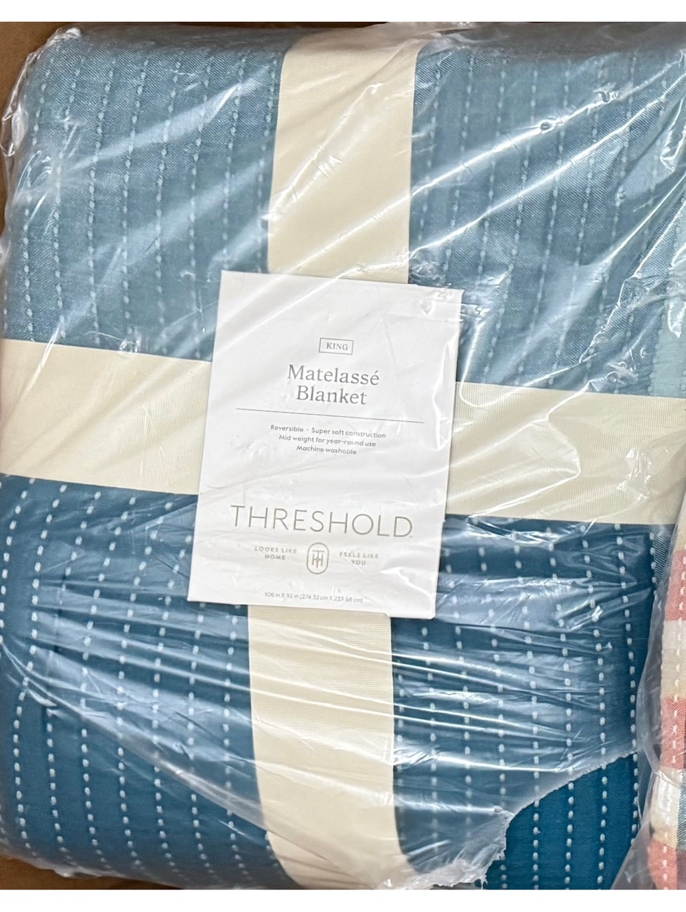 Threshold King Size Matelassé Blanket Blue